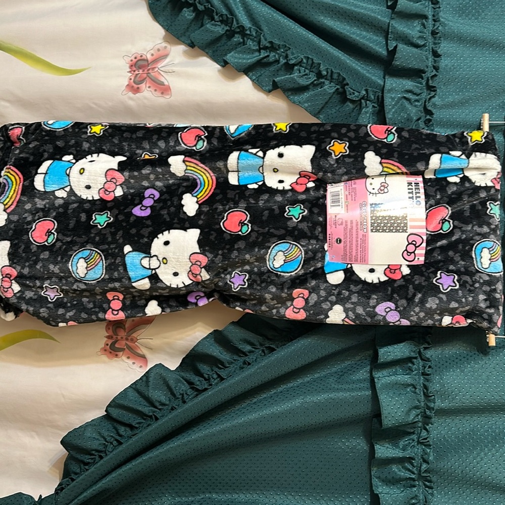 Hello Kitty Blanket